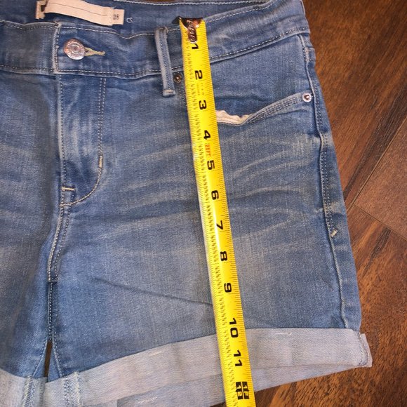 Levi's Blue Jean Shorts Size 28 - Picture 4 of 8